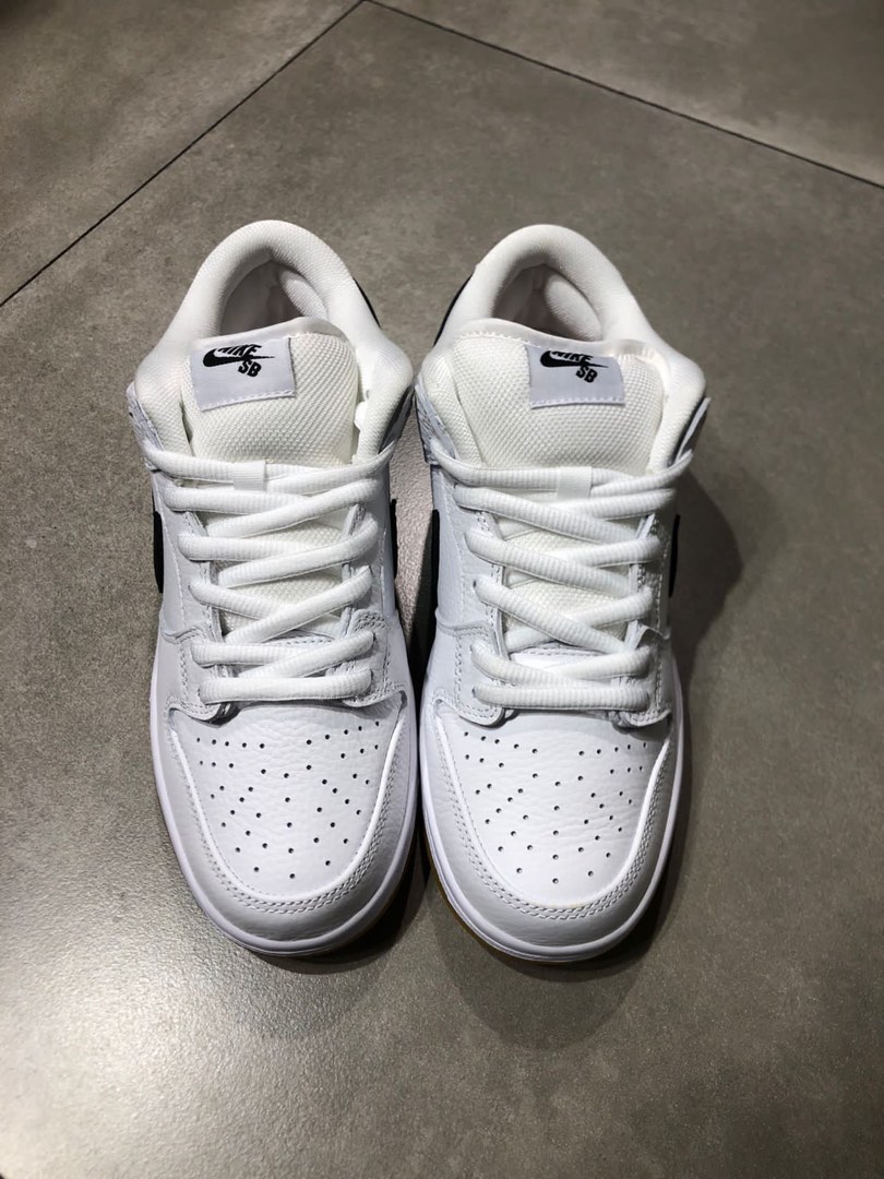 sb dunk low white black