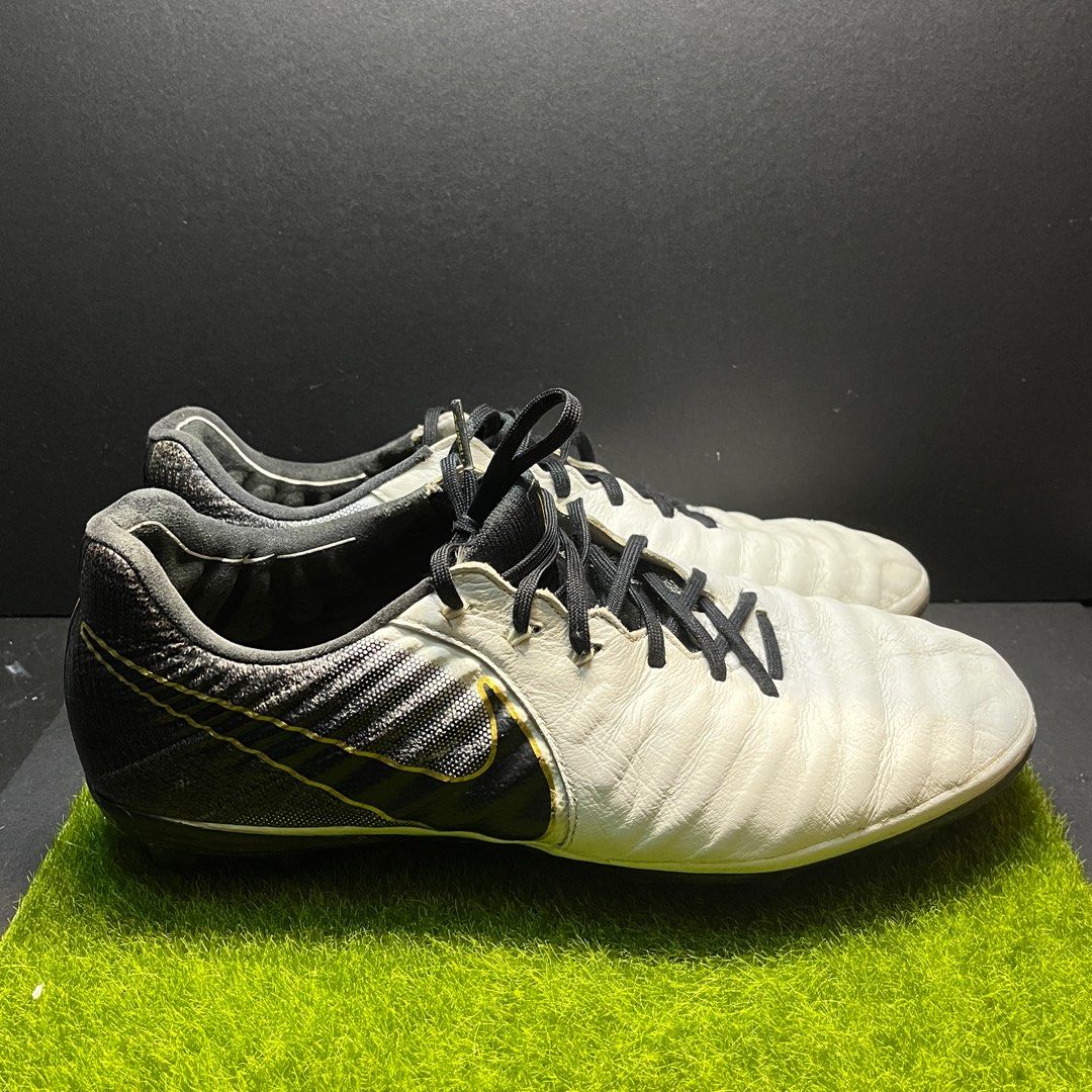 Tiempo legend vii hotsell