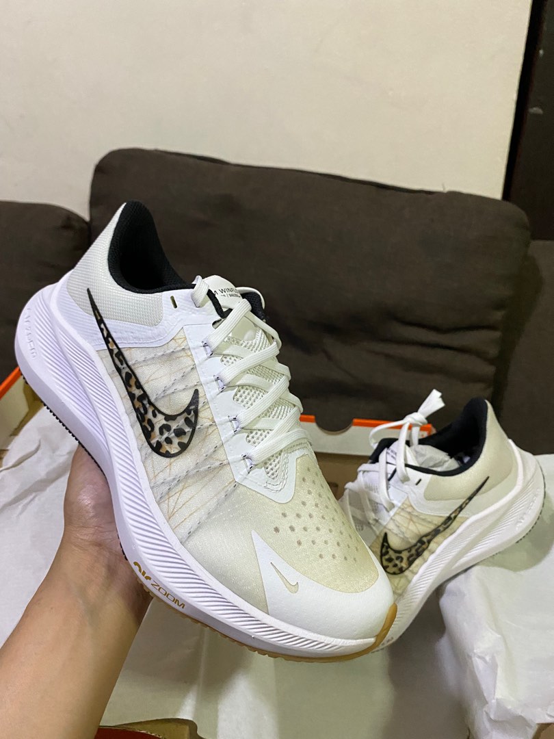 Nike Zoom Winflo 8 white/Leopard - Sneakers