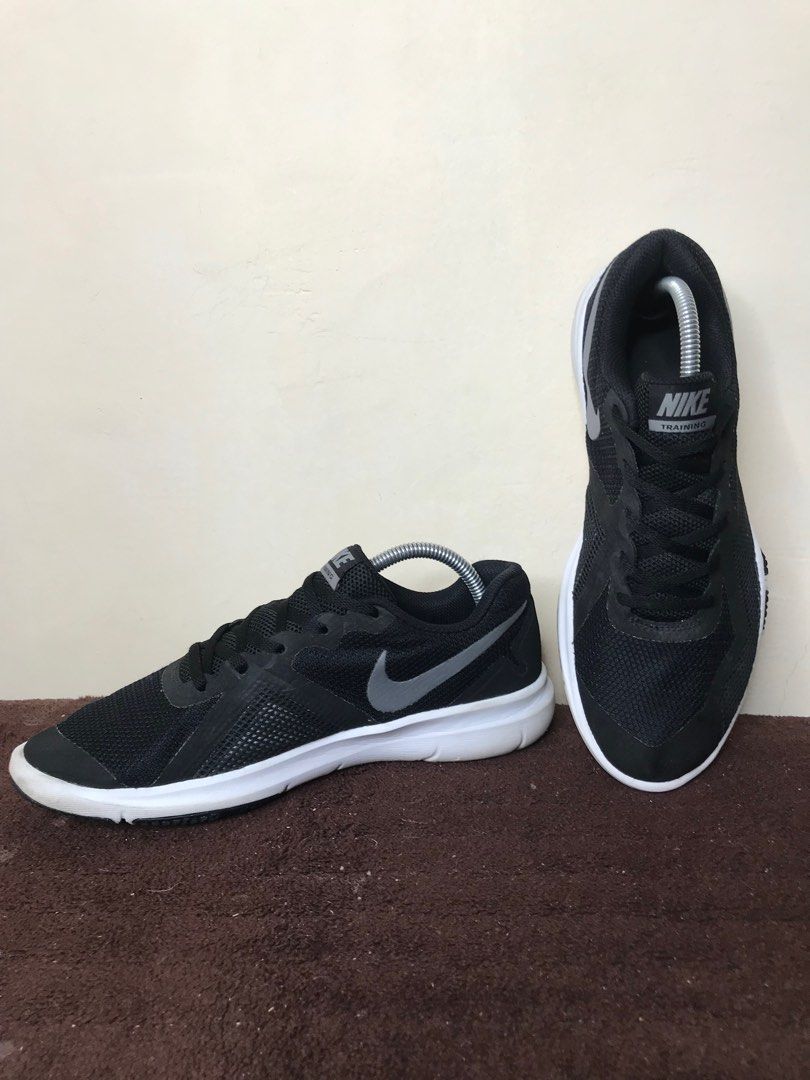 Orig Nike Flex Control 2 Men s Size 9 Men s Fashion Footwear