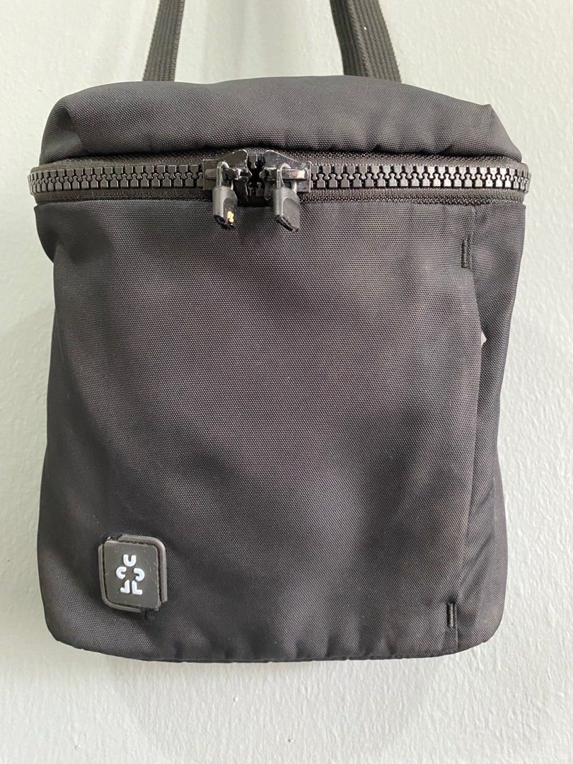 Crumpler minibyte sling pouch hotsell