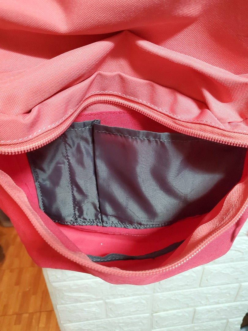 Original hawk bag, Men's Fashion, Bags, Backpacks on Carousell