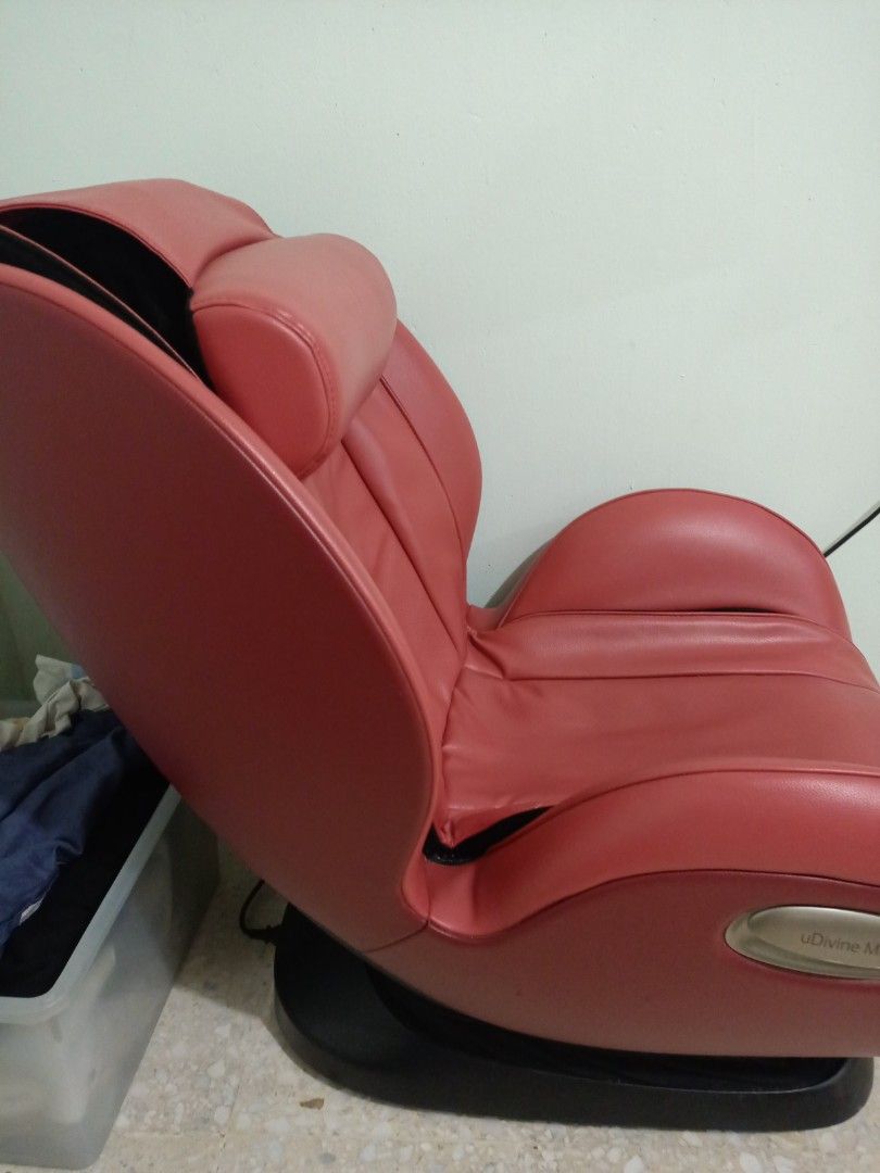 Osim Massage Chair, Health & Nutrition, Massage Devices on Carousell