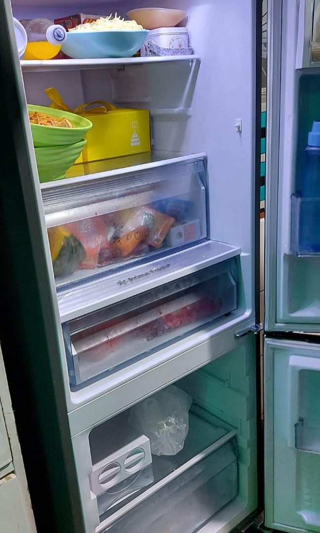 PANASONIC bottom freezer, TV & Home Appliances, Kitchen Appliances