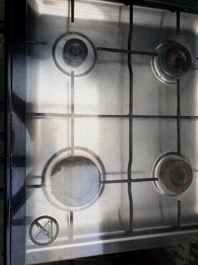 Preloved ELBA 4burner gas range, TV & Home Appliances, Kitchen