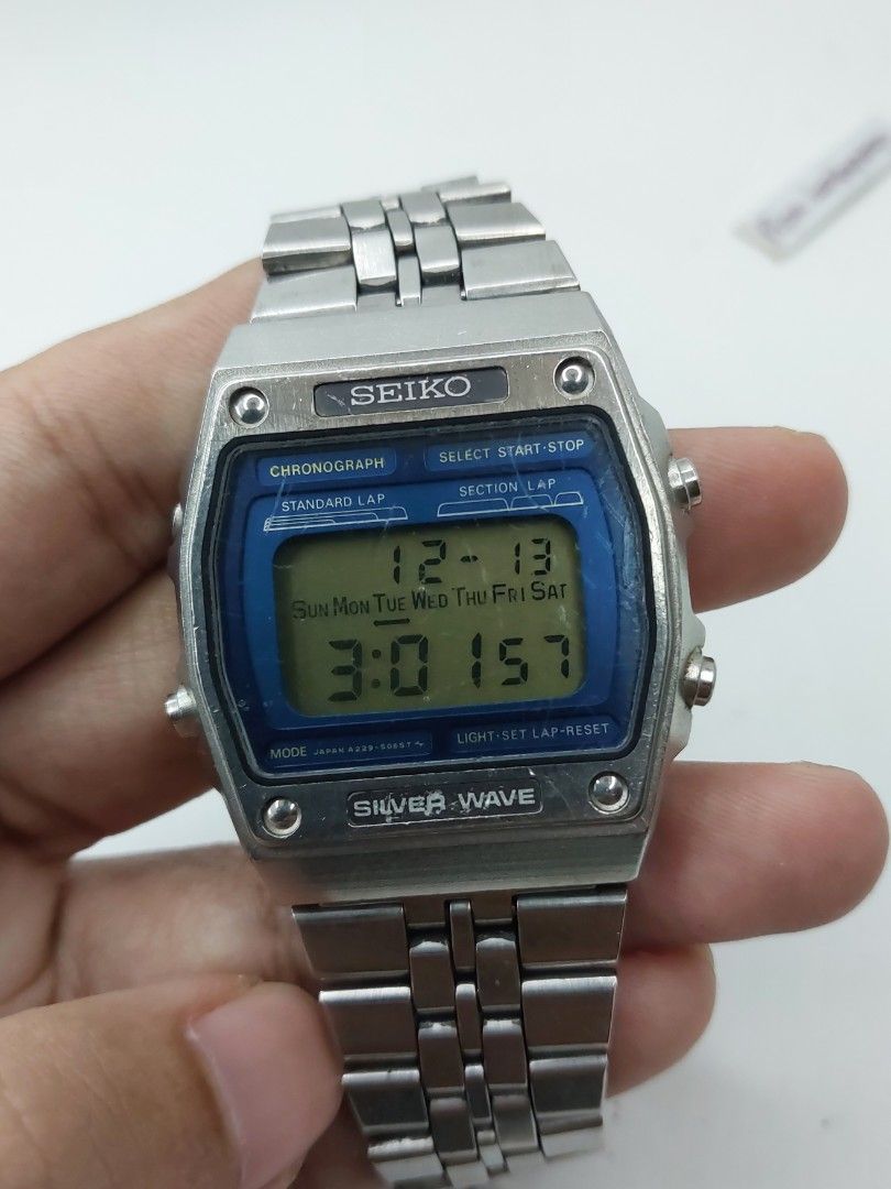 Jam digital sales seiko