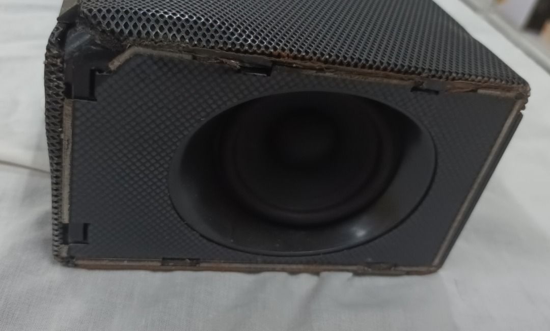 Samsung Harman/Kardon Soundbar with Surround and Subwoofers, Audio