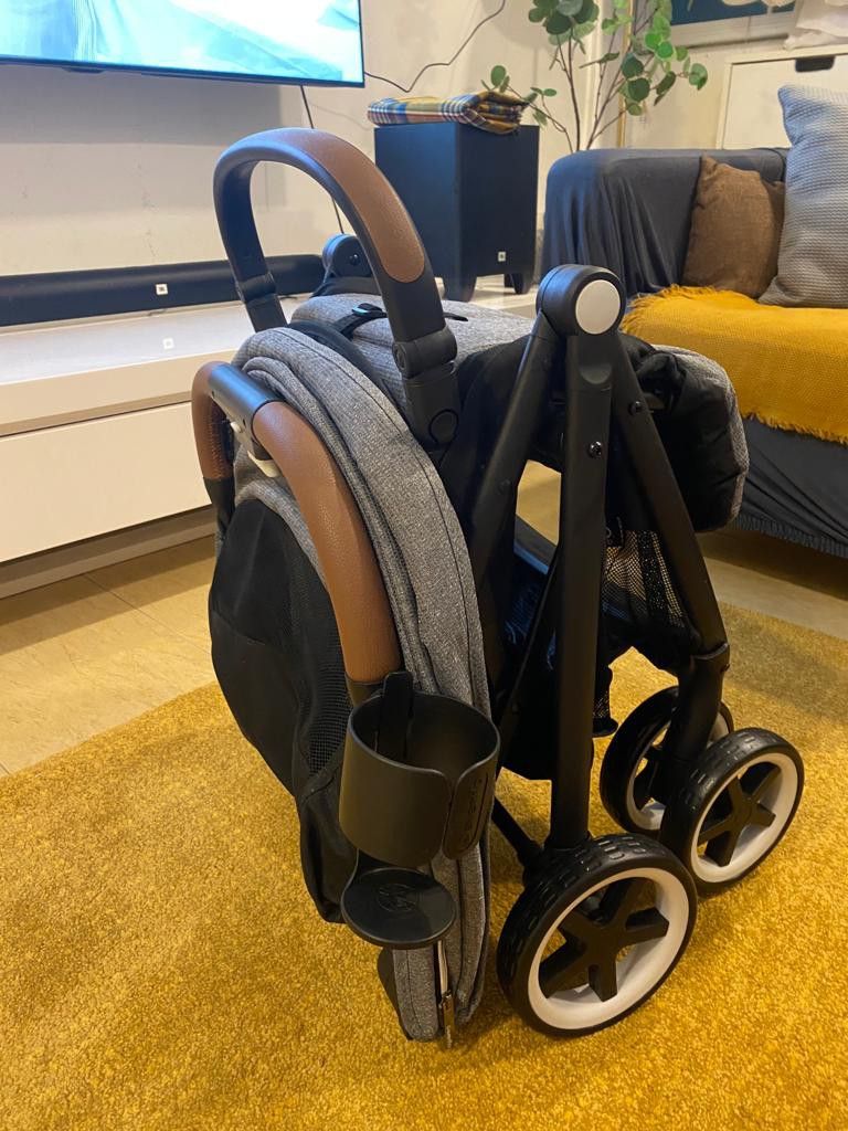 Self Folding Evenflo Otto Gold, Babies & Kids, Going Out, Strollers on