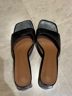 (Category: ) located in . Submitted by nhsells (Listing ID 1202866508, Image 1). Description: .