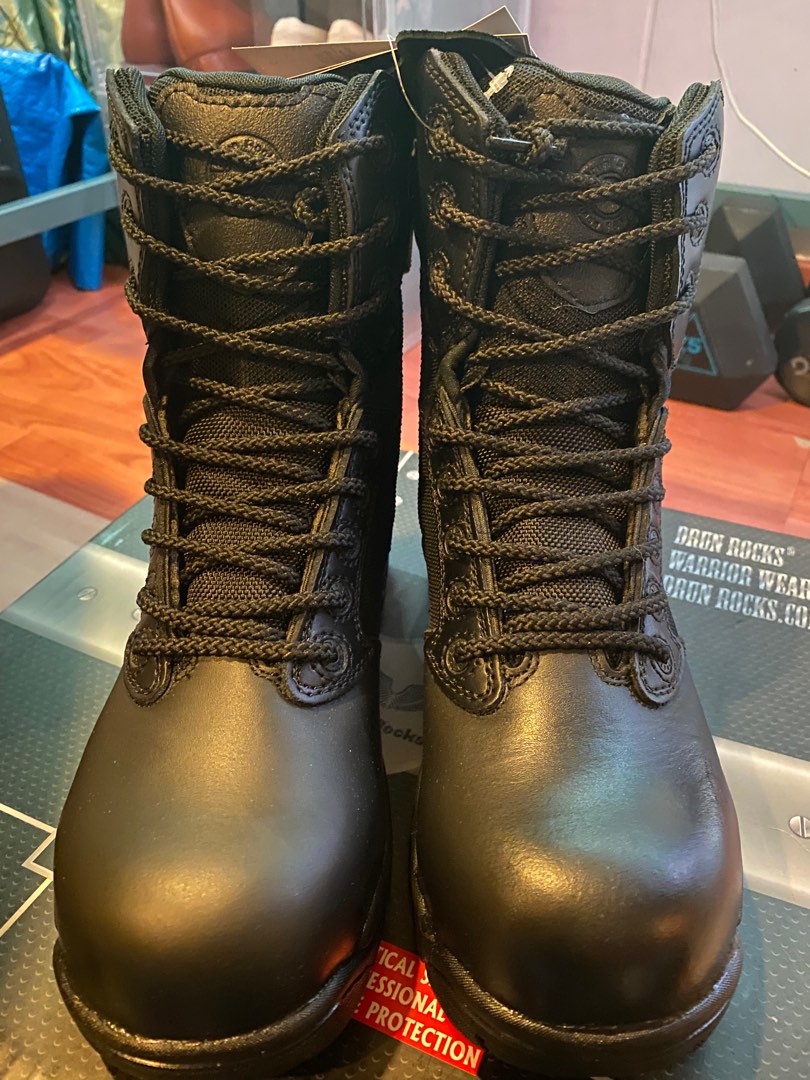 Steel toe boots for small feet 2025