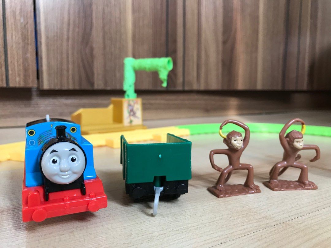 Thomas and Friends Motorized Train Playset (Category: Action & Battle Toys) located in Manila. Submitted by shoppeanne (Listing ID 1202726437, Image 2). Description: RFS: outgrown.