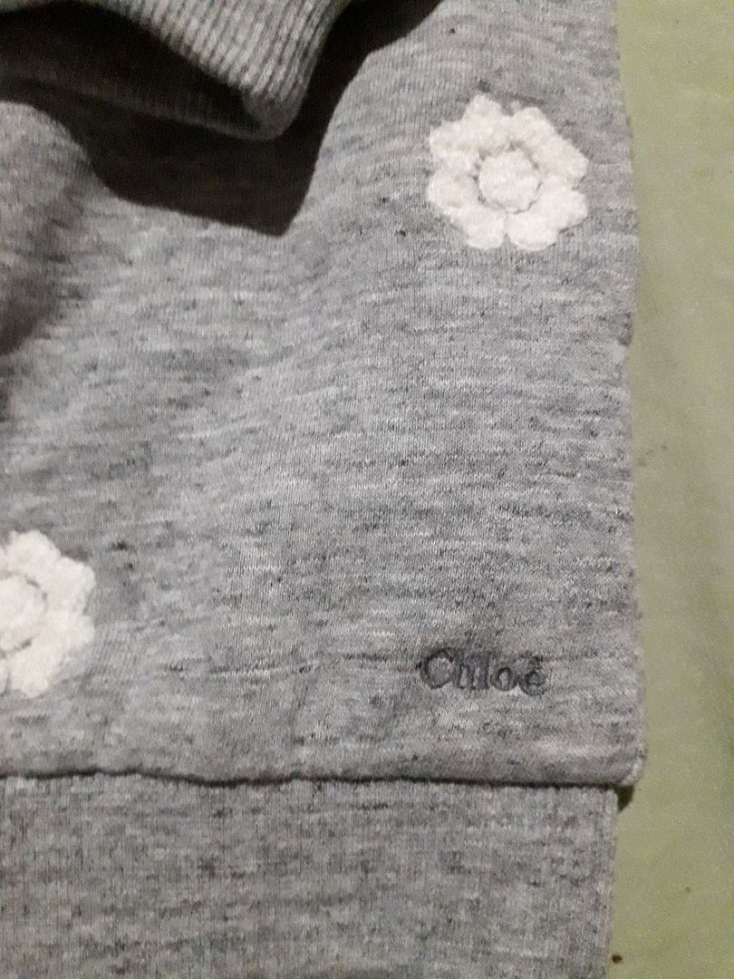 top chloe brand new with tag (Category: Babies & Kids Fashion) located in Anini-y. Submitted by jack291985 (Listing ID 1202723022, Image 3). Description: new with tag for 10yrs old.