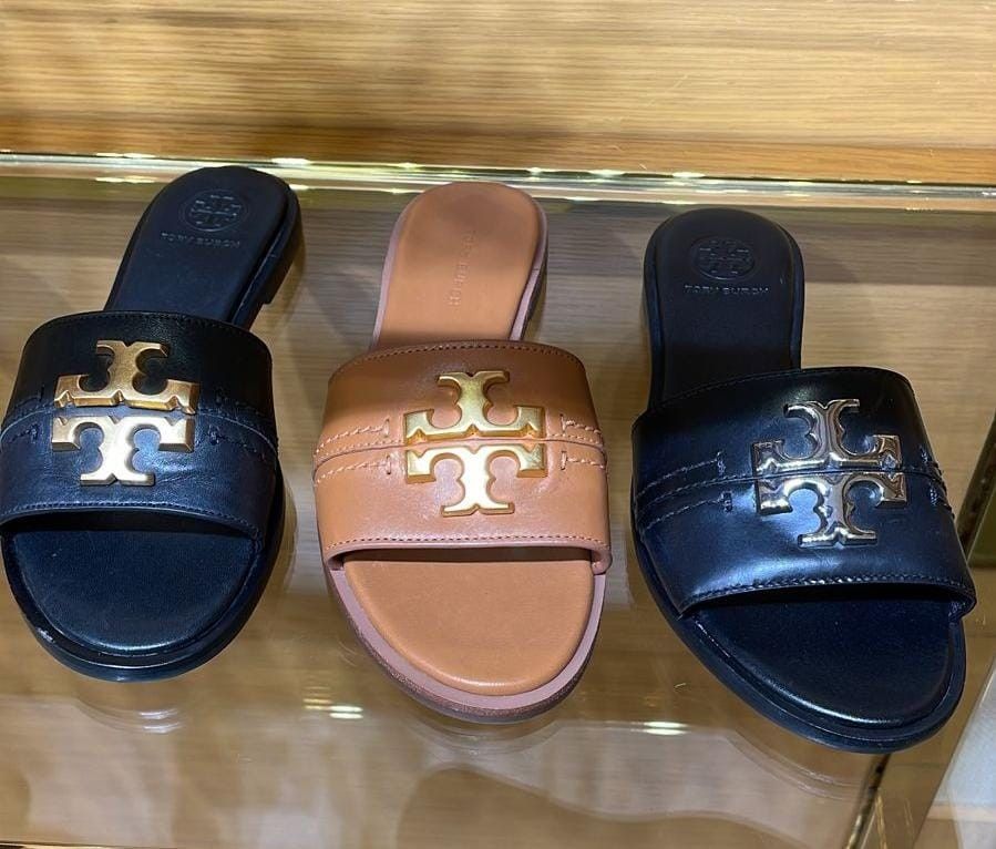 Tory Burch Sandals, Barang Mewah, Pakaian di Carousell