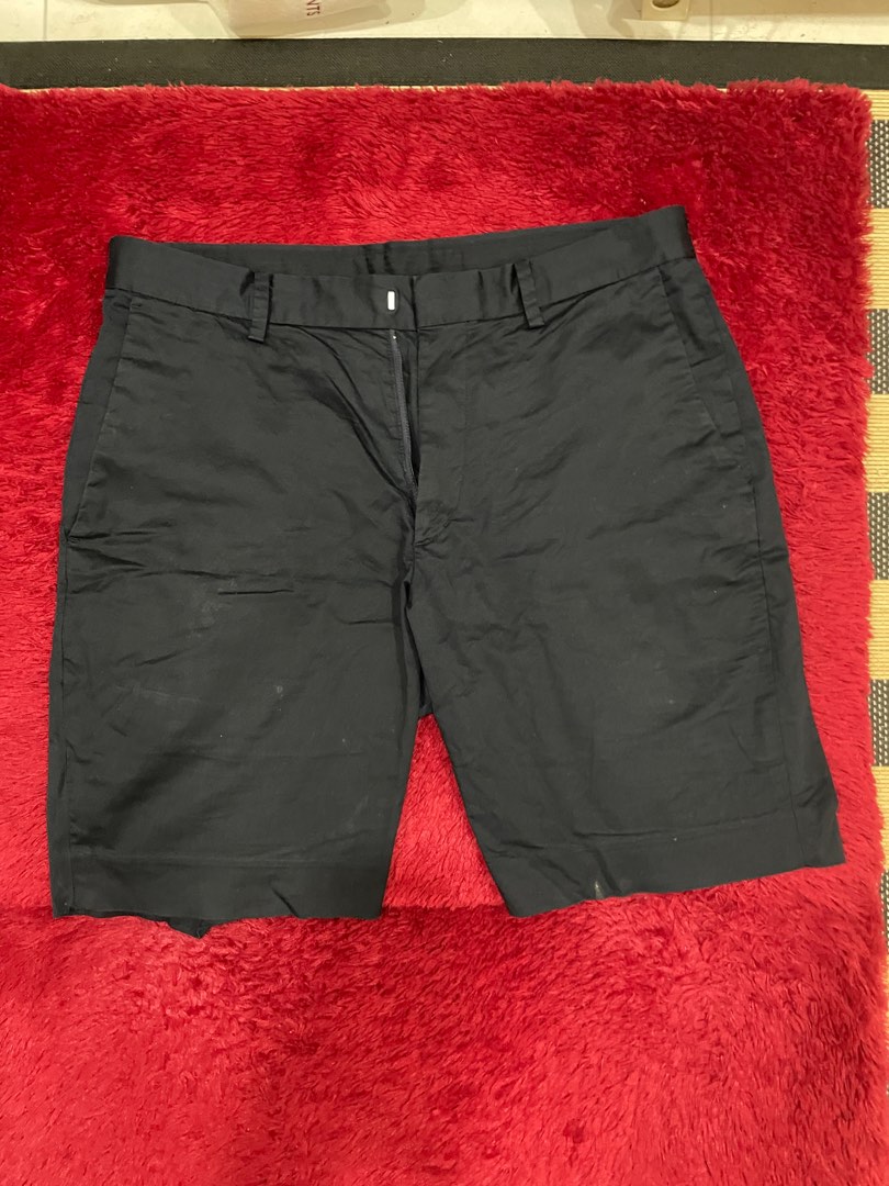 UNIQLO NAVY BLUE SHORTS, Men's Fashion, Bottoms, Shorts on Carousell