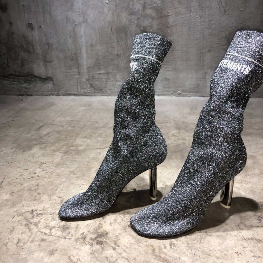 Vetements heels top