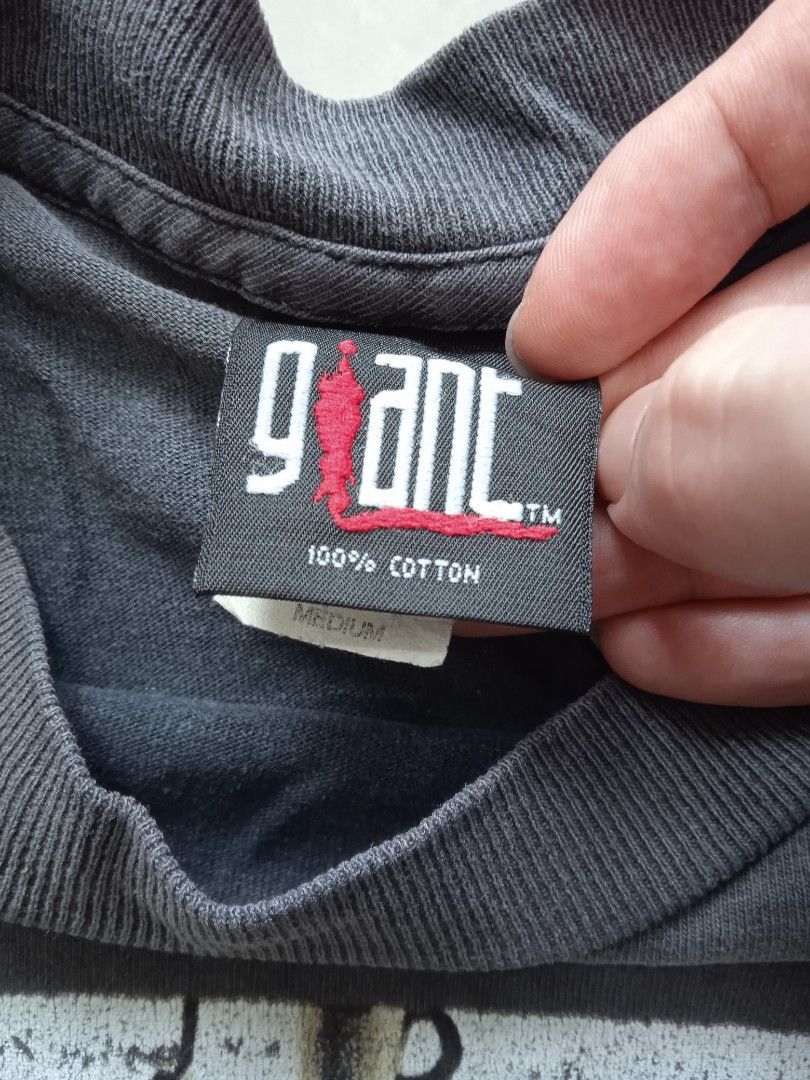 T shirt giant shop