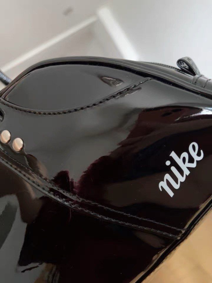 Vintage Nike shoulder bag, Women's Fashion, Bags & Wallets, Shoulder