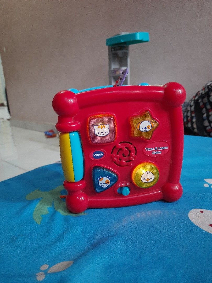 Turn and learn cube shop