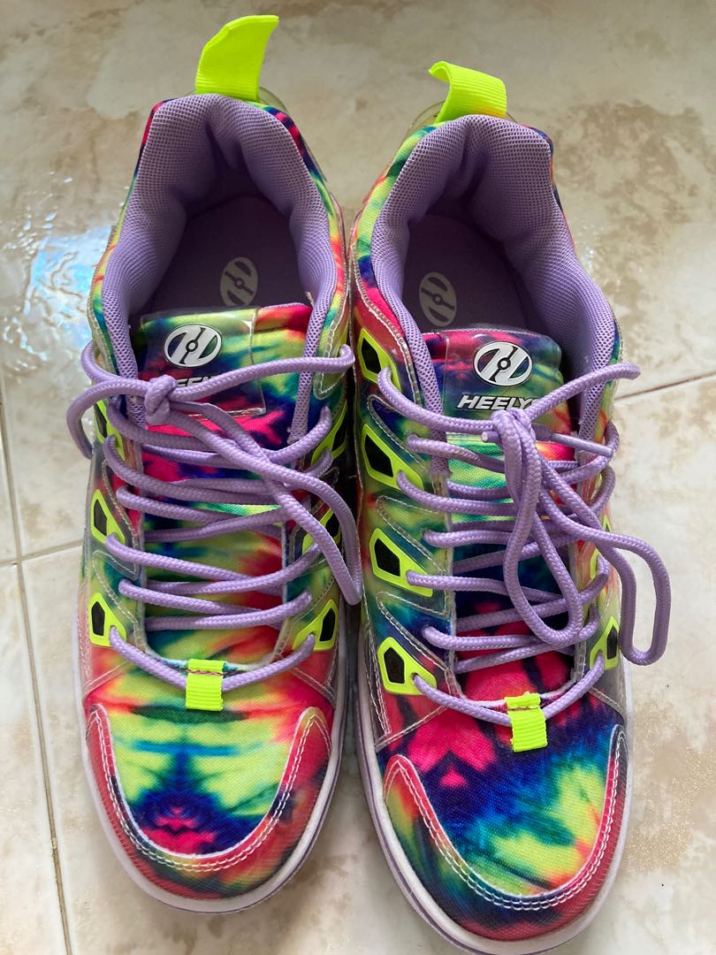 Women s HEELYS size 38 Women s Fashion Footwear Sneakers on