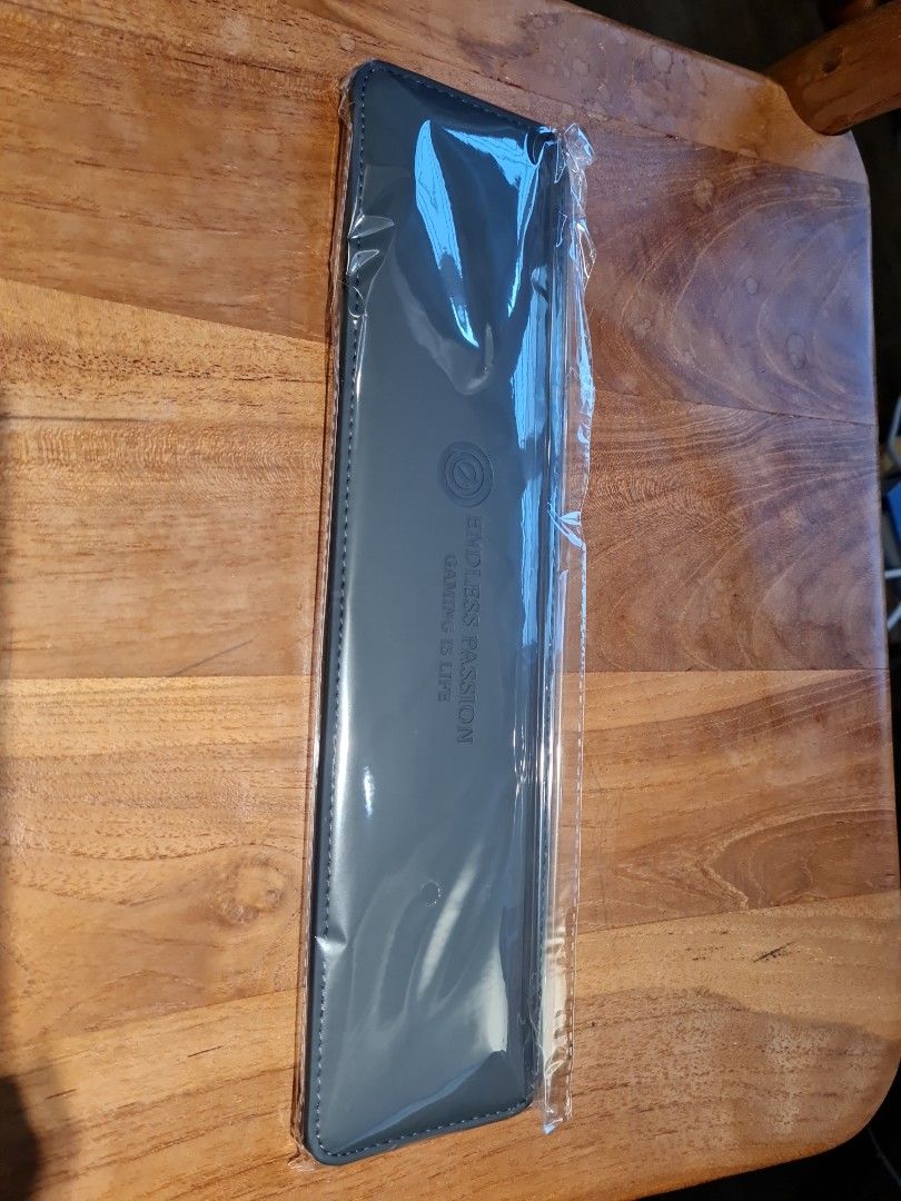 Wrist Rest, Computers & Tech, Laptops & Notebooks on Carousell