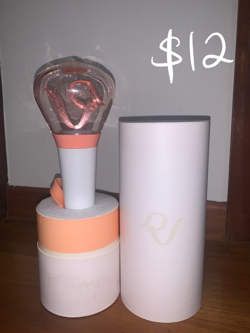 [WTS] Red velvet official lightstick, Hobbies & Toys, Memorabilia ...