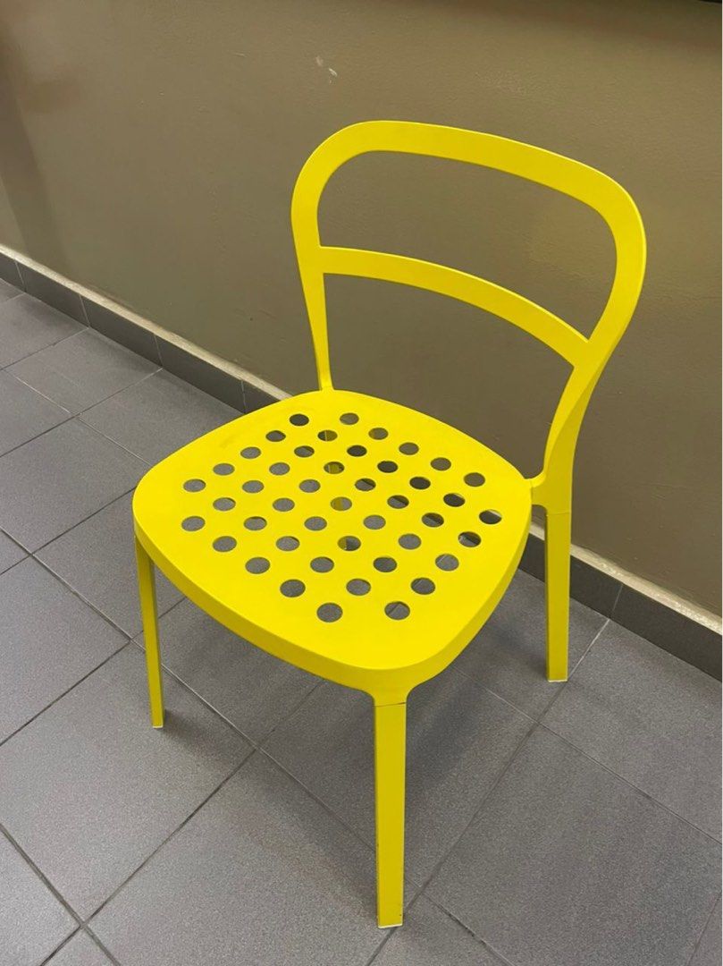 Yellow discount metal chairs