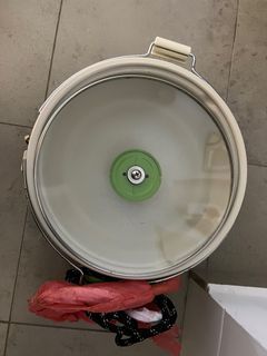 50 year old Steamboat pot