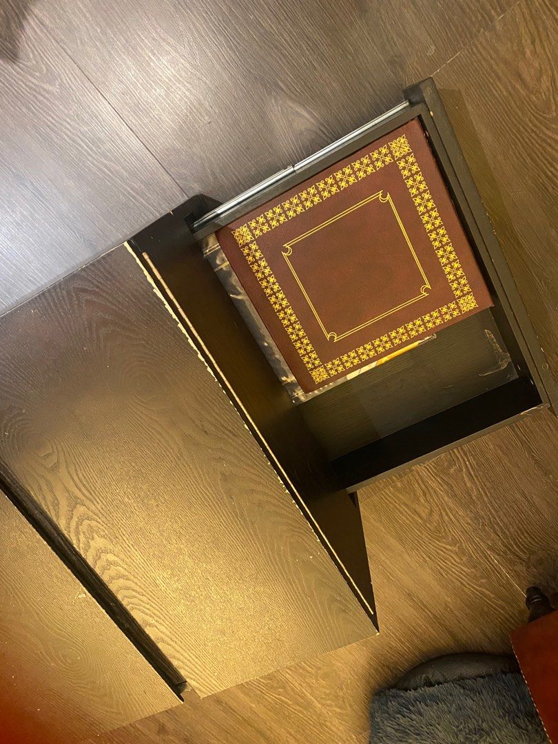 60cm x 60cm cabinet with storage, 傢俬＆家居, 傢俬, 書櫃、櫃子及架 - Carousell