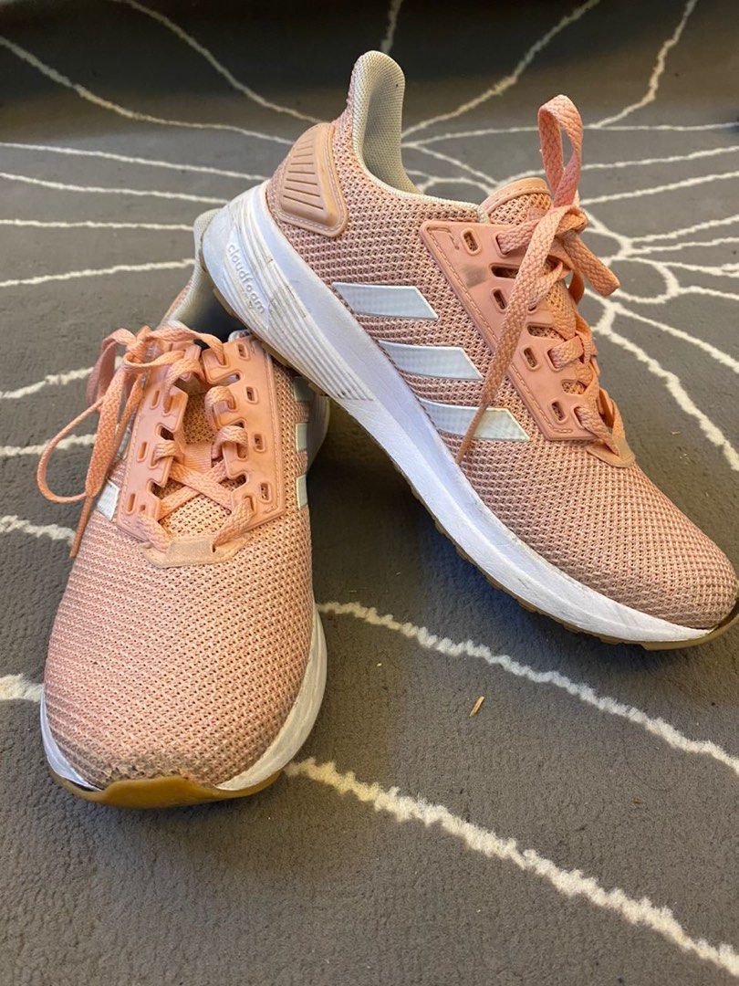 Kasut sport top adidas perempuan