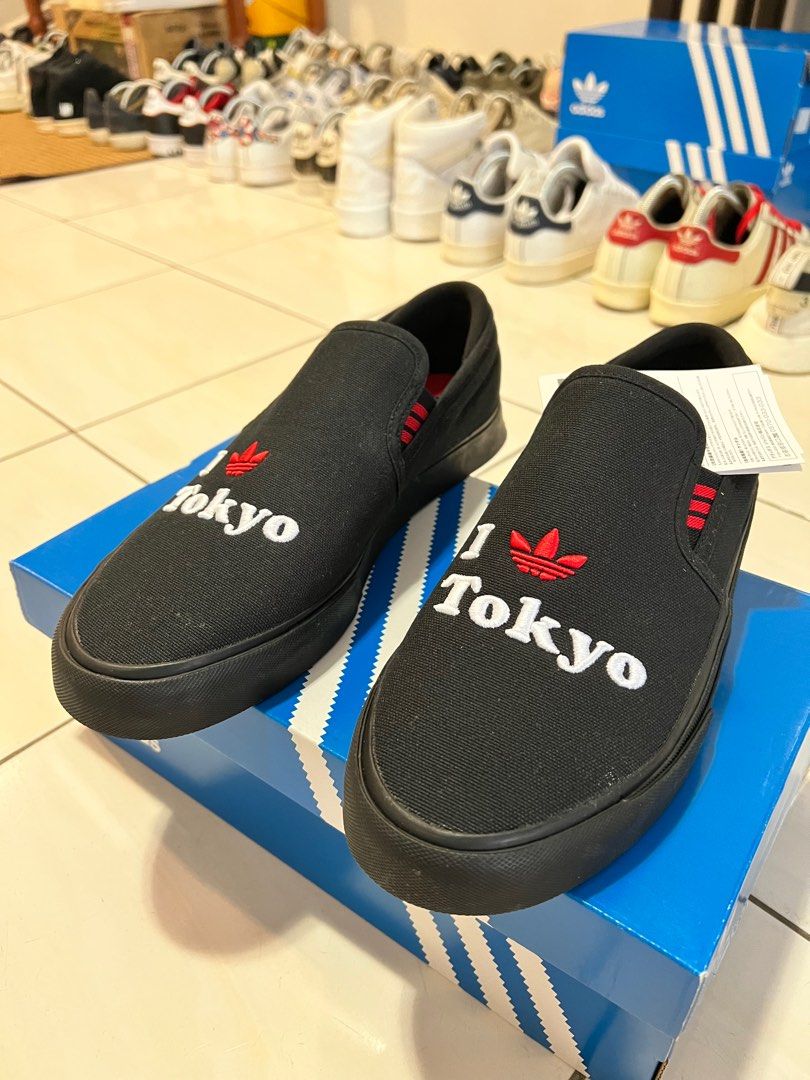 Adidas slip on i love tokyo original Men s Fashion Footwear