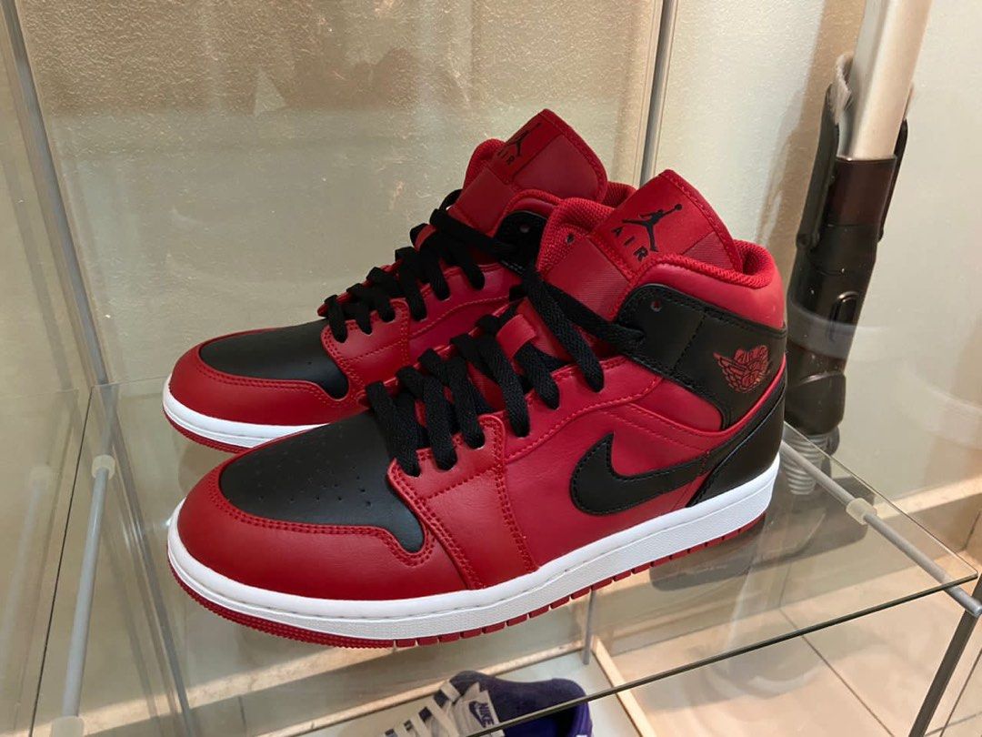 Jordan 1 mid bred on feet sales