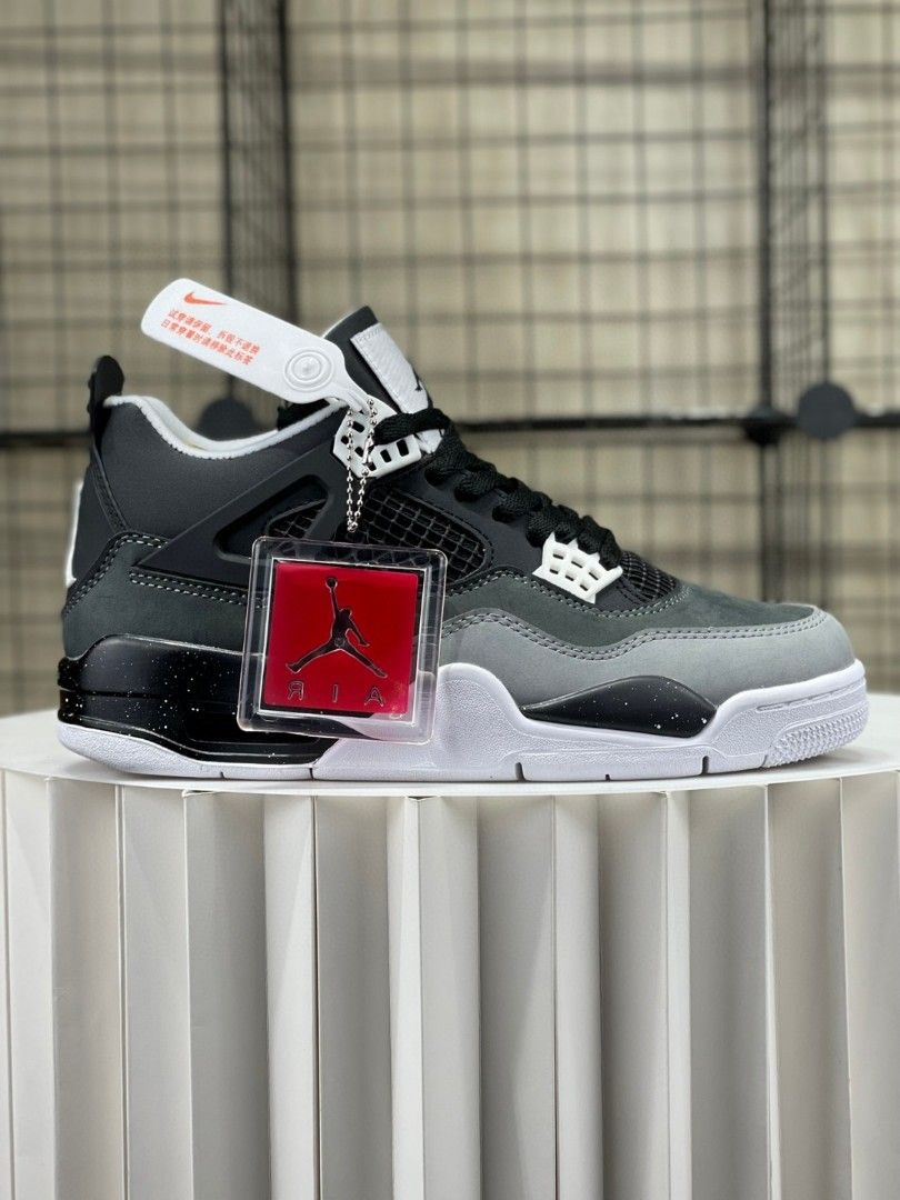 Air jordan 4 retro prix hot sale