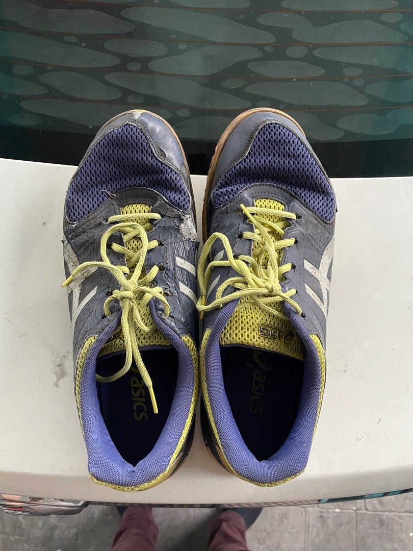 sepatu asic gel rocket