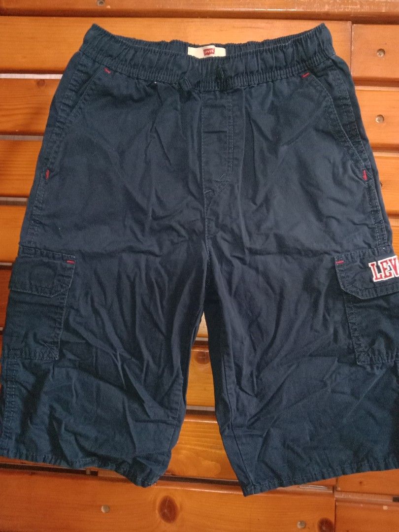 Authentic Levi's cargo shorts (navy blue), Men's Fashion, Bottoms, Shorts  on Carousell