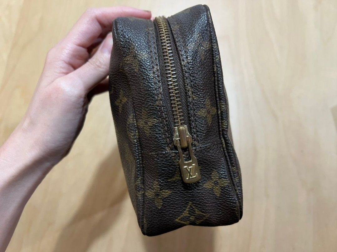 Louis Vuitton Trousse Toilette 23 VS Toiletry Pouch 19 