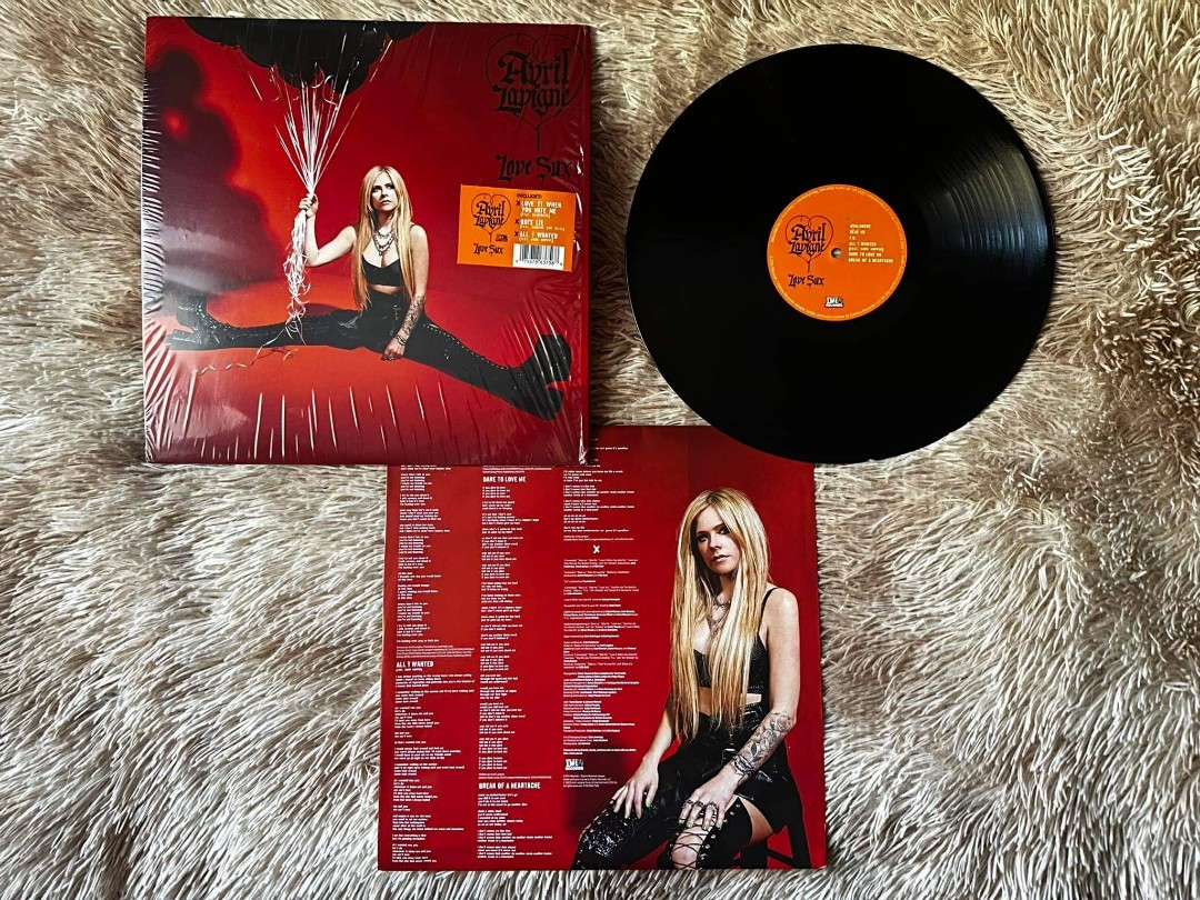 Avril Lavigne - Love Sux vinyl LP black On ha d, Hobbies & Toys, Music ...