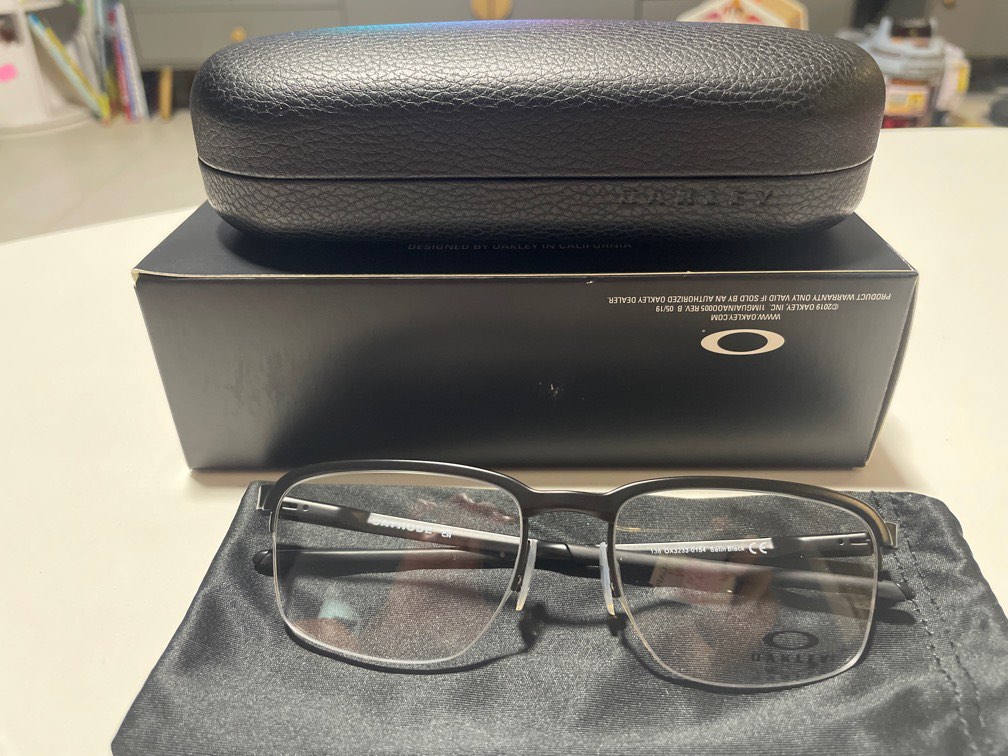 BNIB] Oakley Cathode Frame Satin Black 54/18, Men's Fashion, Watches &  Accessories, Sunglasses & Eyewear on Carousell