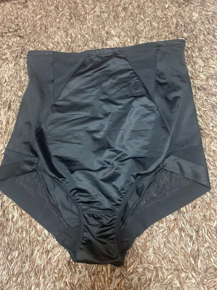 Branded Black Full panty girdle size 2XL, Women's Fashion