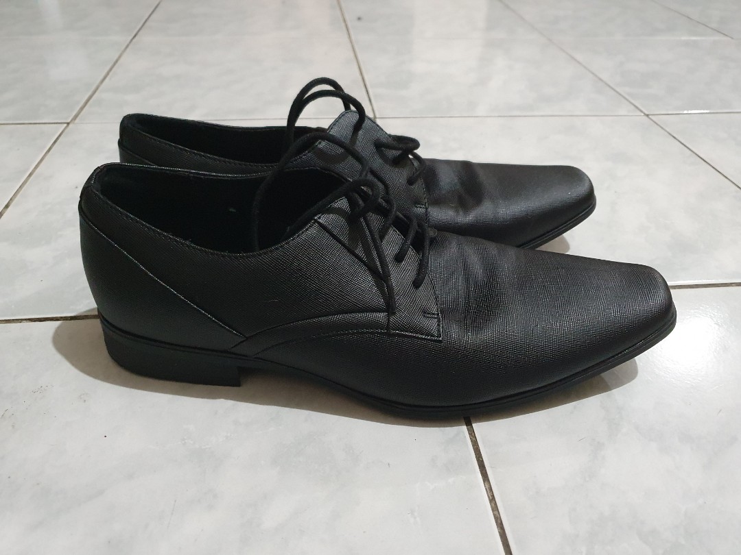 Calvin Klein Black Shoes, Men's Fashion, Footwear, Casual Shoes on Carousell