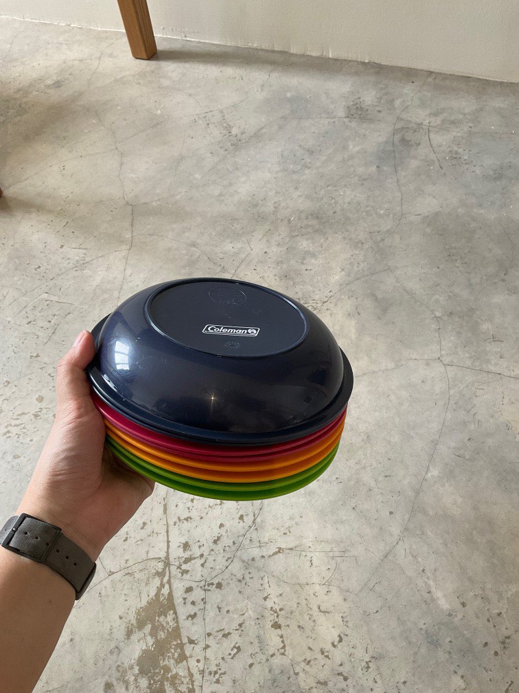 Coleman Camping Plates, Sports Equipment, Hiking & Camping on Carousell