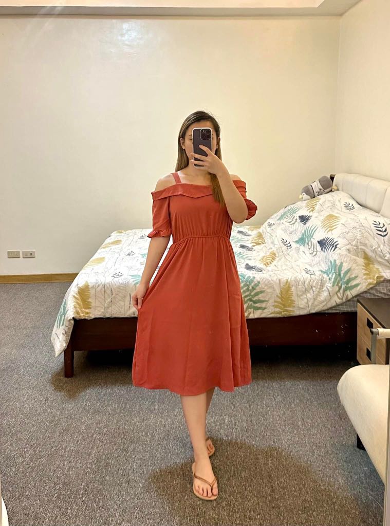 Coral Midi Dress, Women's Fashion, Dresses & Sets, Dresses on Carousell