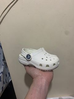 Crocs white