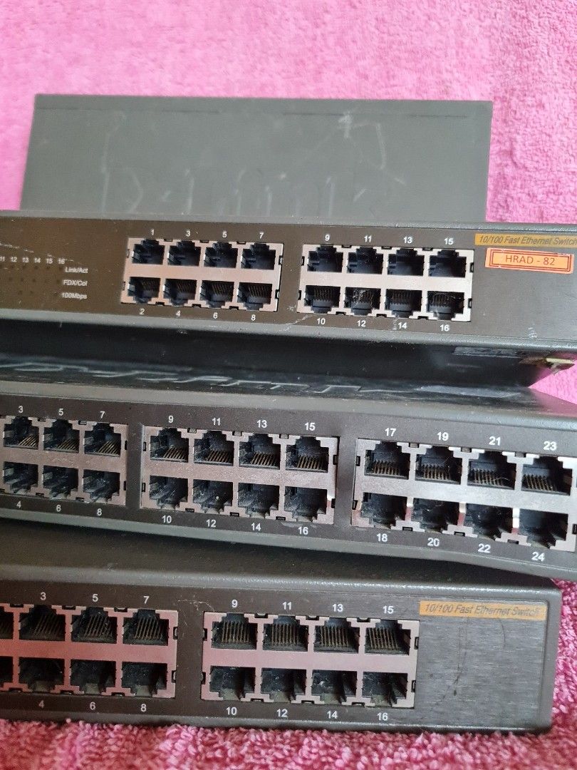 D-Link 16 / 24 switching hub (used) (Category: Networking) located in Tagaytay City. Submitted by JPNPH (Listing ID 1202916005, Image 3). Description: D-Link 16 / 24 switching hub (used) 16PORTS - P500 2PCS AVAIL 24 PORTS - P600 2PCS AVAIL TAKE ALL FOR P2000 UNIT ONLY..