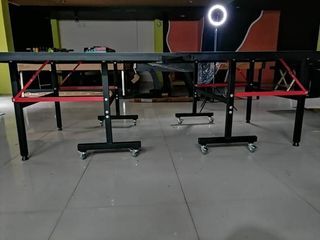 FOR SALE BRAND NEW TABLE TENNIS WITH WHEELS/COMPLETE SET