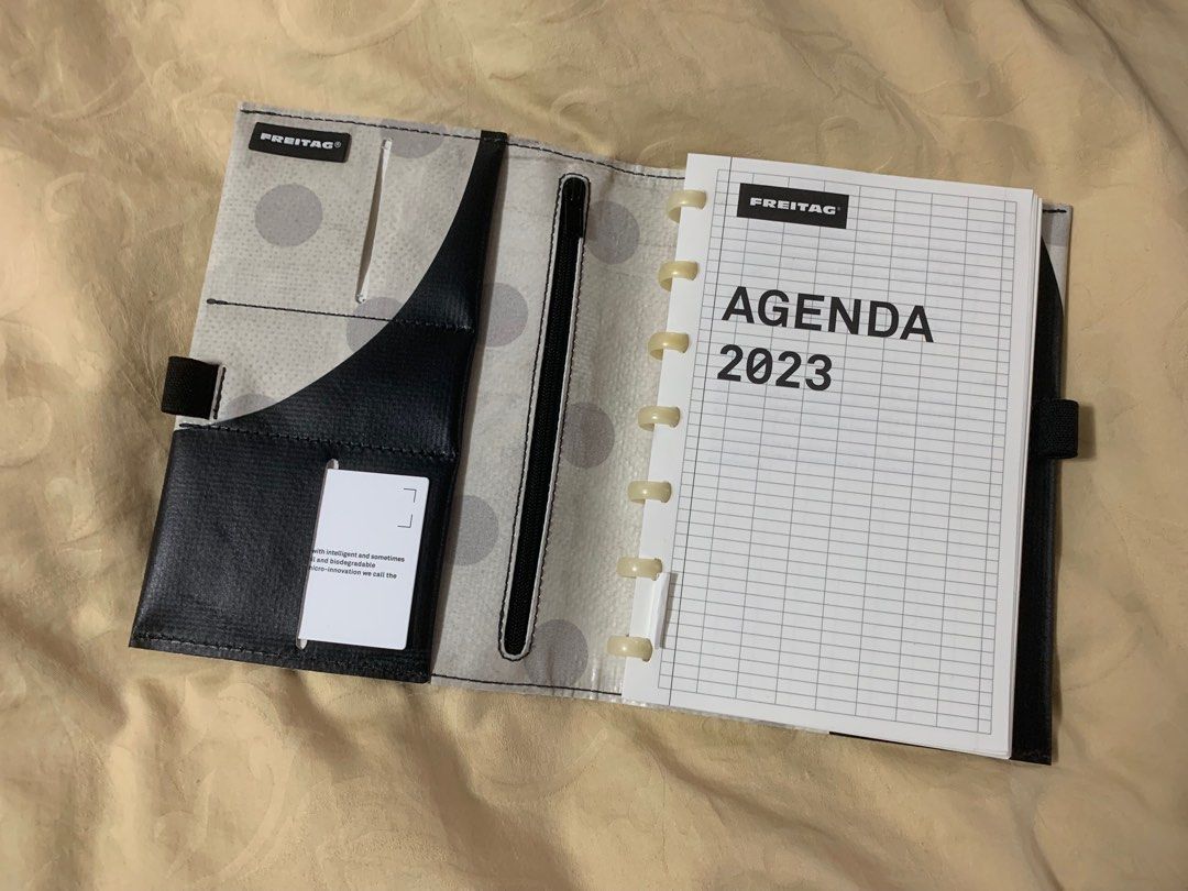 Freitag F26 Agenda, 男裝, 手錶及配件, 銀包、卡片套- Carousell