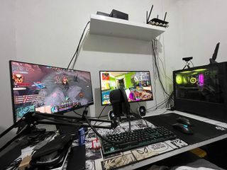 Gaming PC Ryzen 7 Full Set-up incl. accessories, table and chair
