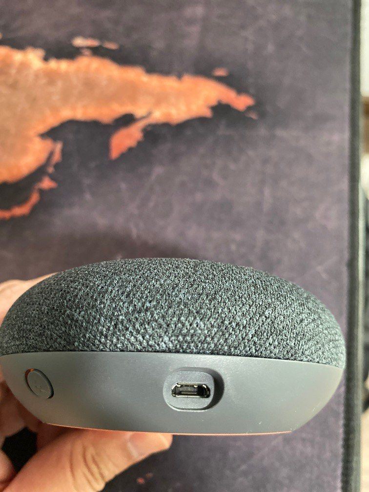 Supporto Da Parete Per Google Home Mini (1ª Generazione) - Salvaspazio Con Passacavo Integrato - Bianco