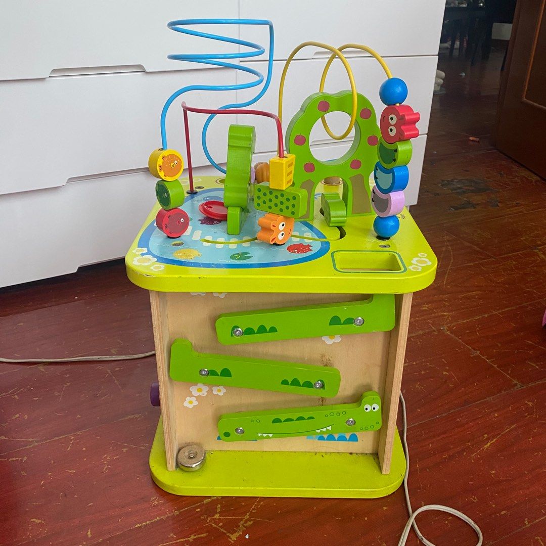 Hape activity center (Category: Infant Playtime) located in Quezon City. Submitted by martinafernandez (Listing ID 1202975426, Image 3). Description: 2 pieces are missing. Negotiable. Inclusions shown in picts.
