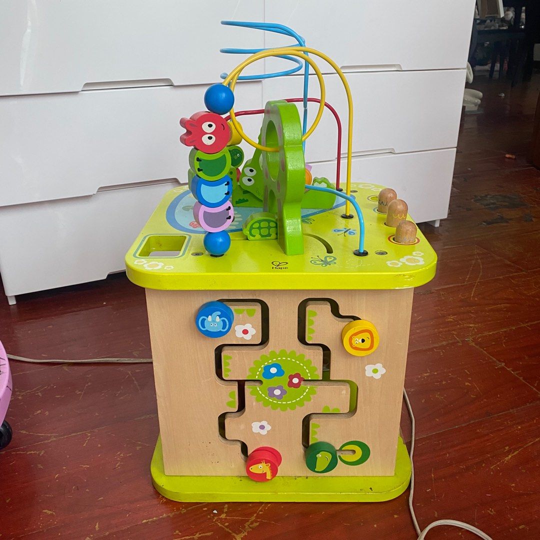 Hape activity center (Category: Infant Playtime) located in Quezon City. Submitted by martinafernandez (Listing ID 1202975426, Image 2). Description: 2 pieces are missing. Negotiable. Inclusions shown in picts.