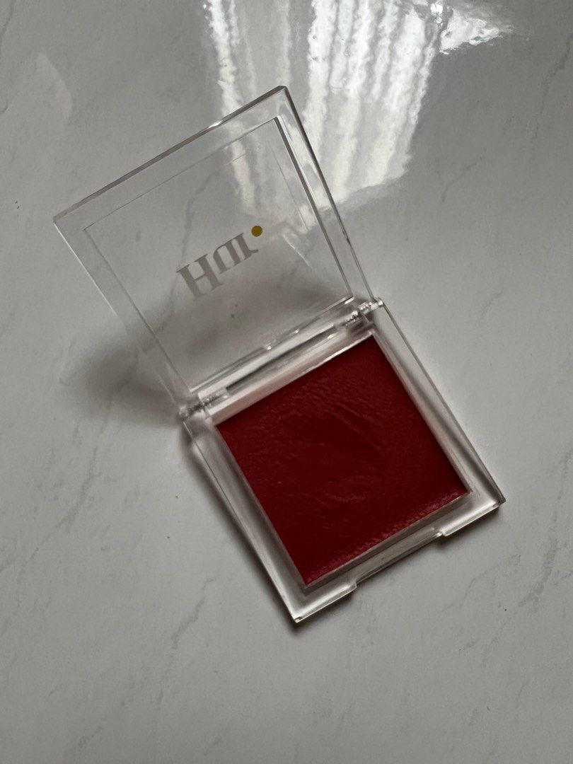 hur blush on, Kesehatan & Kecantikan, Rias Wajah di Carousell